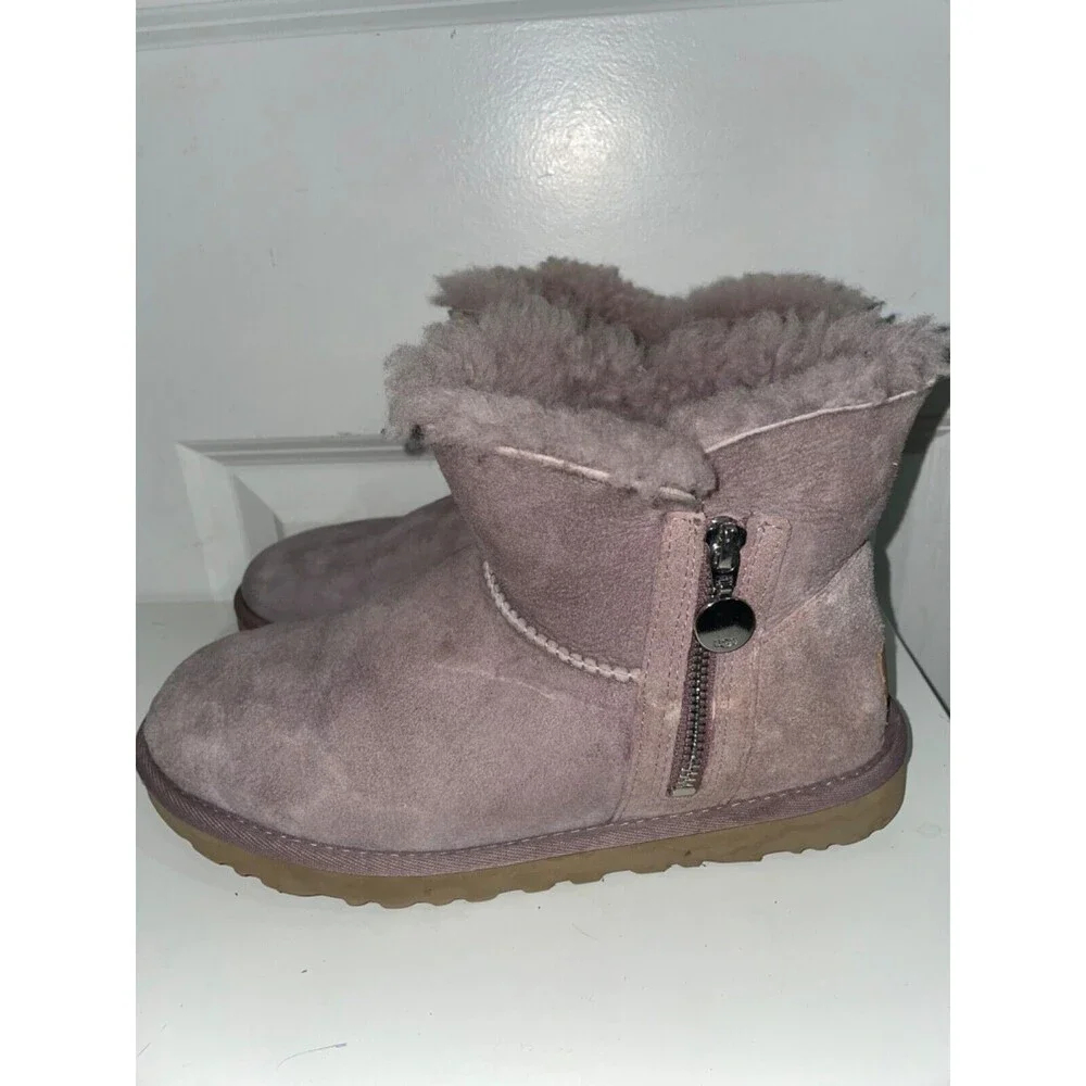 UGG Bailey Zip Mini Women's Sheepskin Boots size 7 Dusty Rose